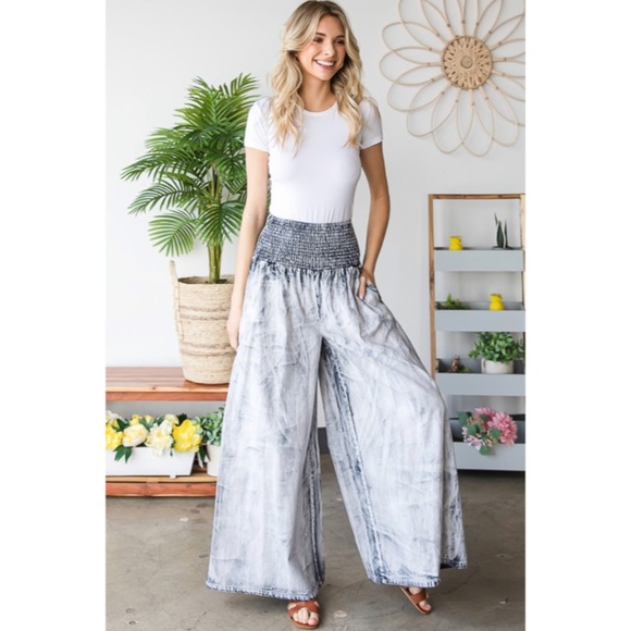 SOLD OUT Bleach Washed Gray Wide Palazzo Leg Tencel Casual Smocked High Waist - Picture 6 of 7